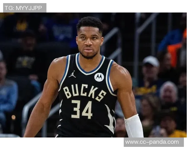 雄鹿客场对决猛龙字母哥确认出战引发期待 雄鹿客场对决猛龙字母哥确认出战引发期待