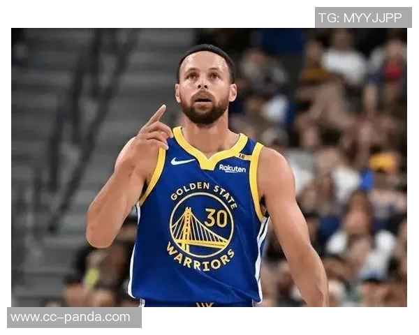 库里盛赞波斯特自信提升期待她在赛场上大放异彩